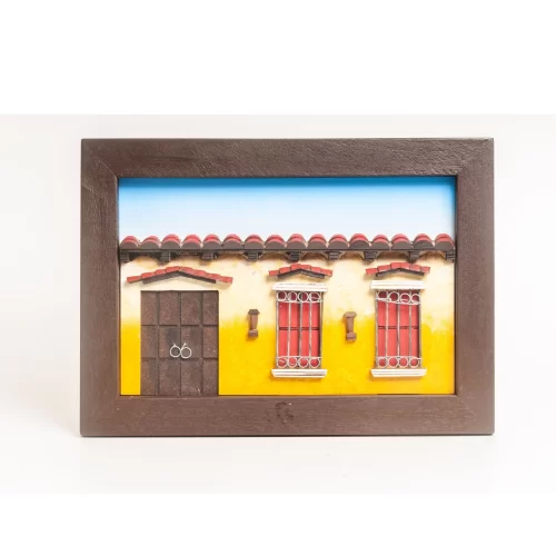 Wide Wooden Facade – Colonial House Design 2